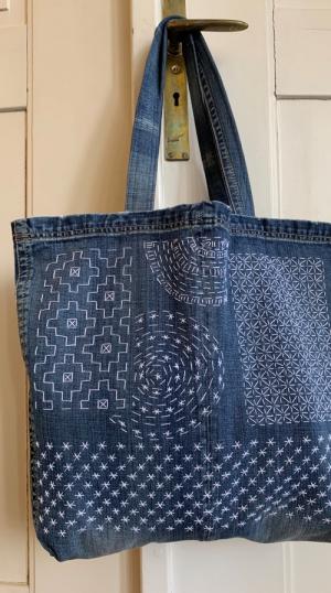 Sashiko-kirjottu farkkulaukku