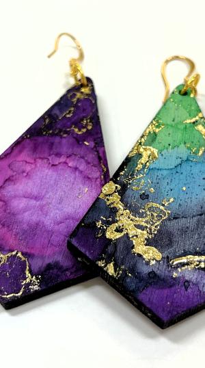 juhlavat-korvakorut-itse-tehden-taito-kasityokurssilla