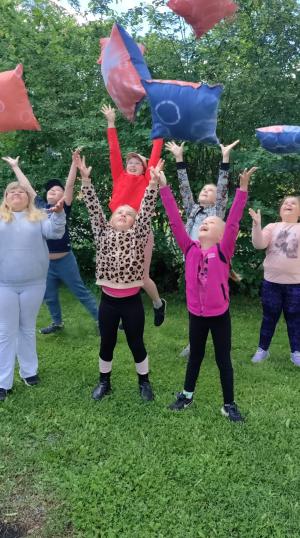 Kesäkivaa leirillä on kivaa