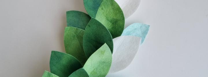 maalaa-kranssin-lehdet-itse-taito-kasityokurssilla